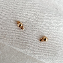 Load image into Gallery viewer, Alexandra Stud Earring