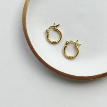 Load image into Gallery viewer, Gold Pixie Hoop Earrings XS